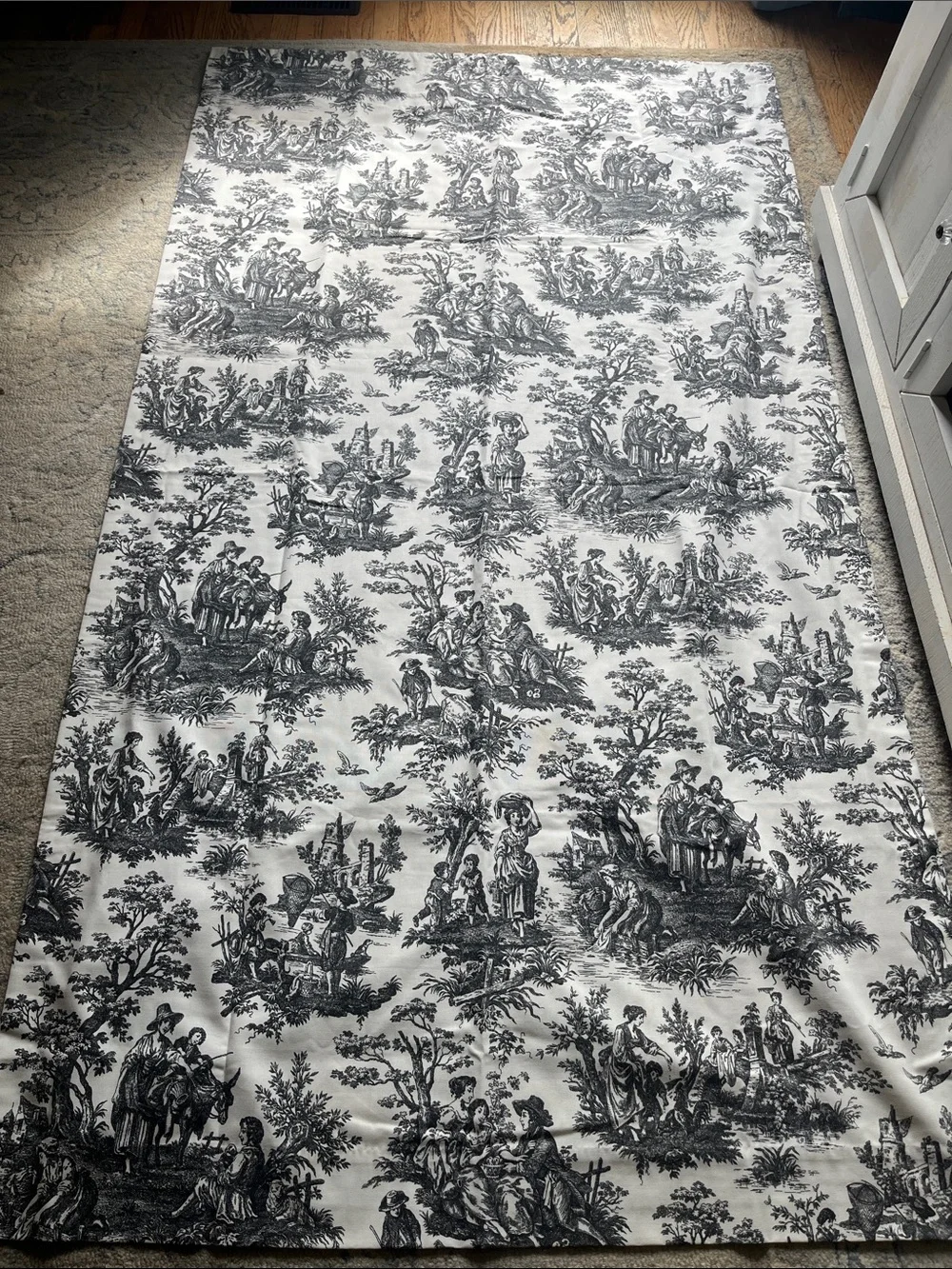 Waverly Country Life 44” x 86